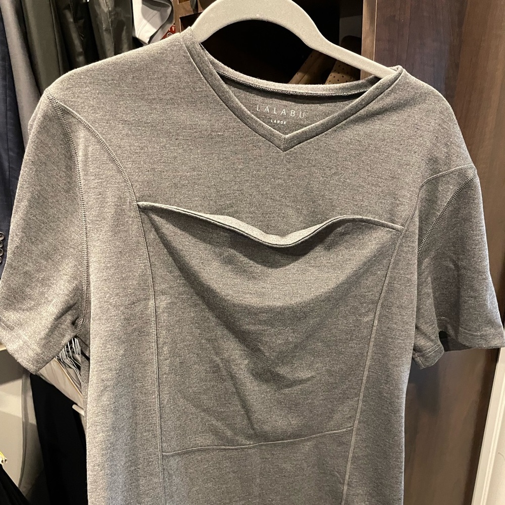 Men’s Lalabu kangaroo shirt never worn